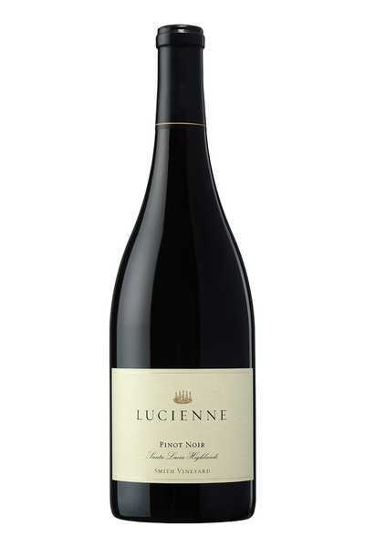 Lucienne-Smith-Vineyard-Pinot-Noir
