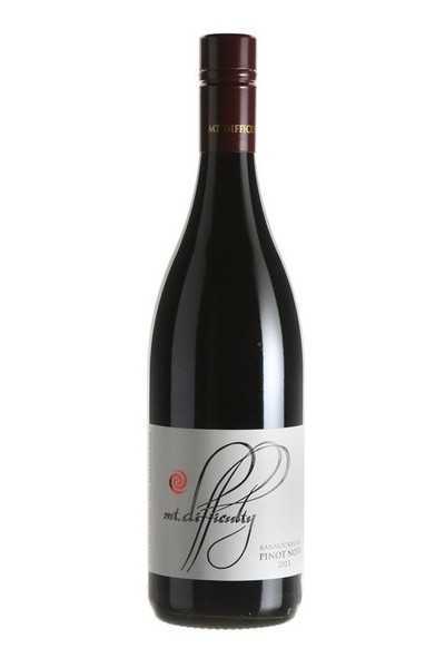 Mt.-Difficulty-Bannockburn-Pinot-Noir-2014