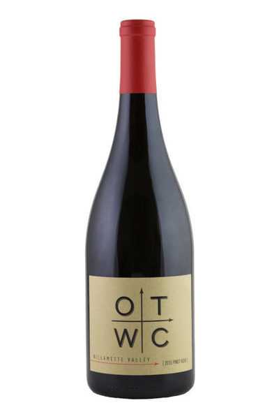Oregon-Trails-Wine-Co.-Pinot-Noir