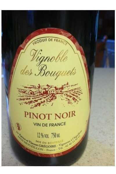 Vignoble-Des-Bouquets-Pinot-Noir-Vin-de-France